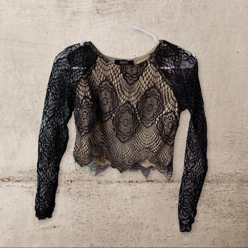 Angl crop top